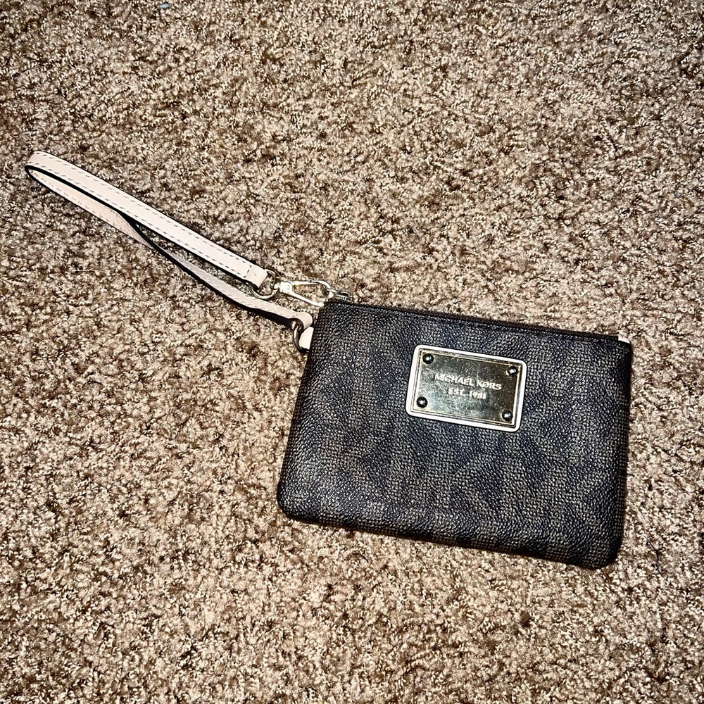 Michael Kors Wristlet